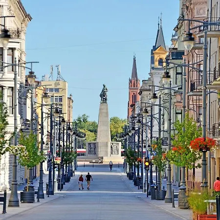 Hola Piotrkowska Apartament *